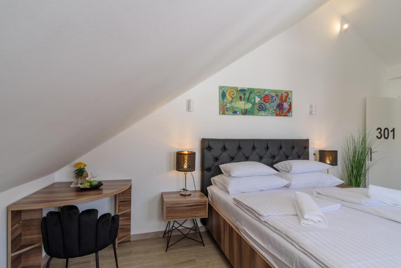 Vila White Trogir Eksteriør bilde